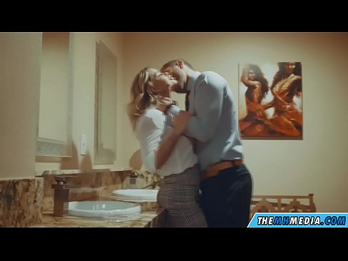 ❤️ Kui rinnakas blondiin võrgutab sind avalikus tualettruumis ❤️❌ Super seks at et.tubsexercom.ru